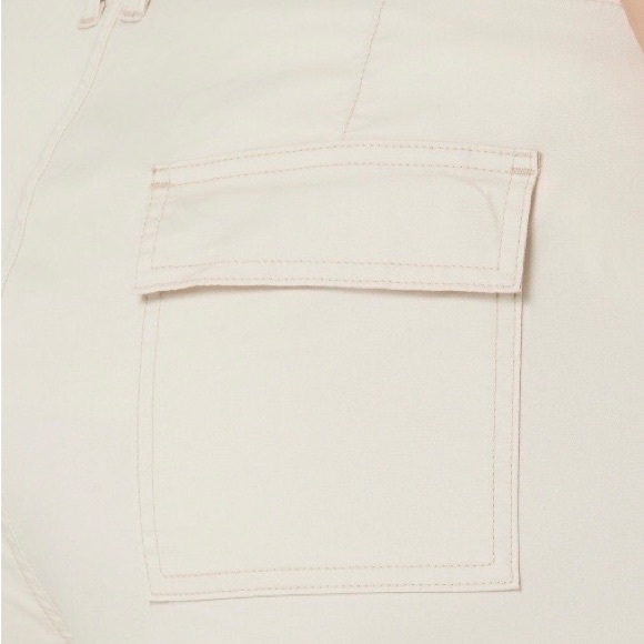 Lee Women's Plus Midrise Shorts 22W NWT - Picture 4 of 9